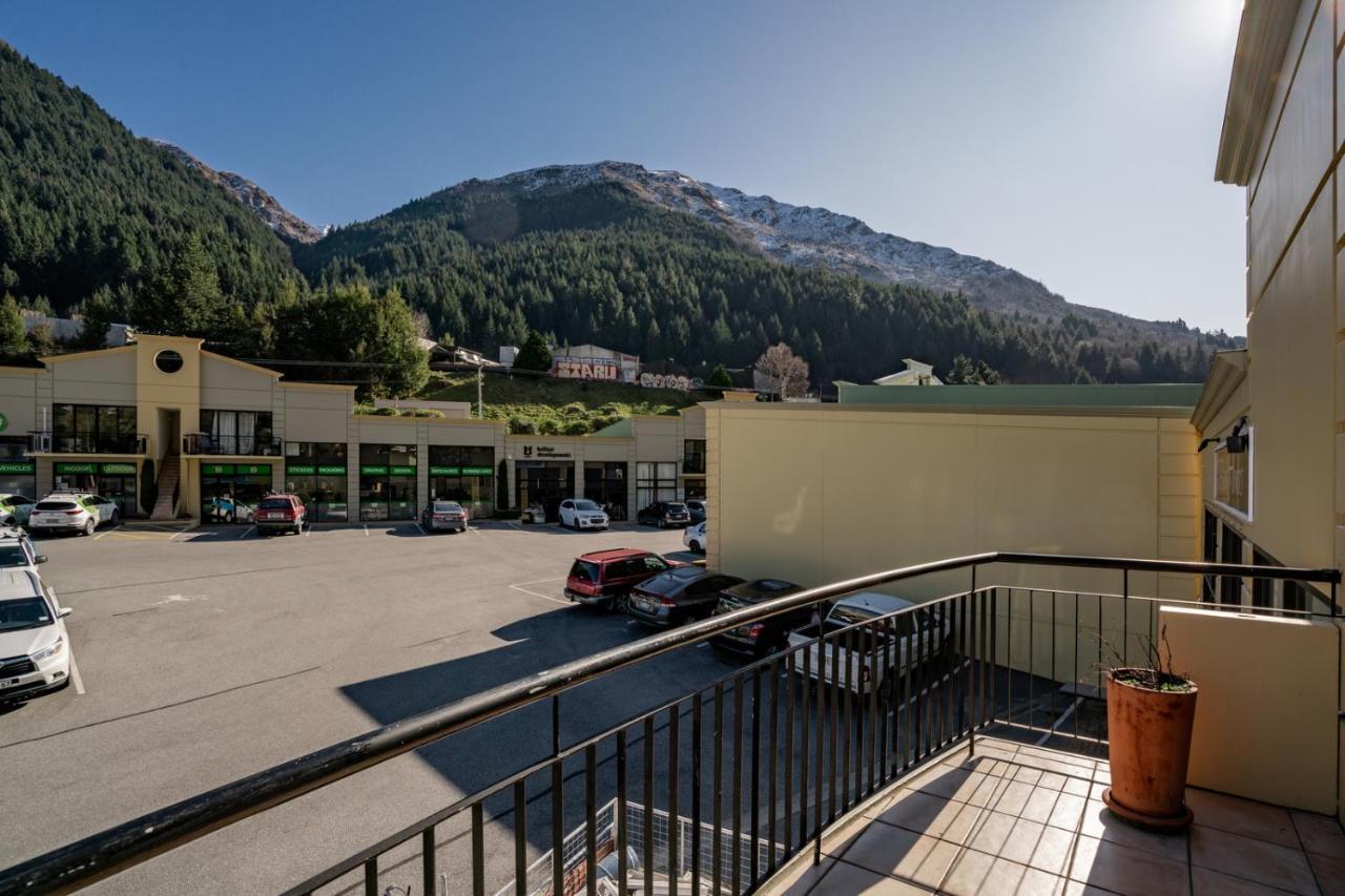 Snowy Peaks - Queenstown Holiday Apartment Exterior photo